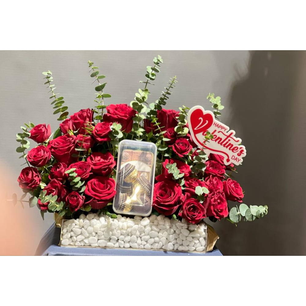 بوكس اكريلك مع ورد 