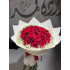 باقة ورد احمر وسط