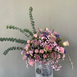 فازة ورد جميلة